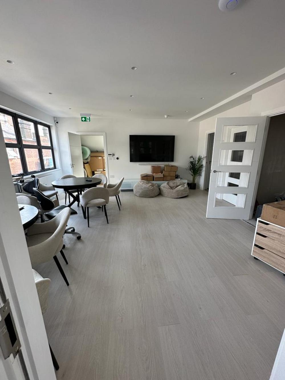 New Brent Street- image 18