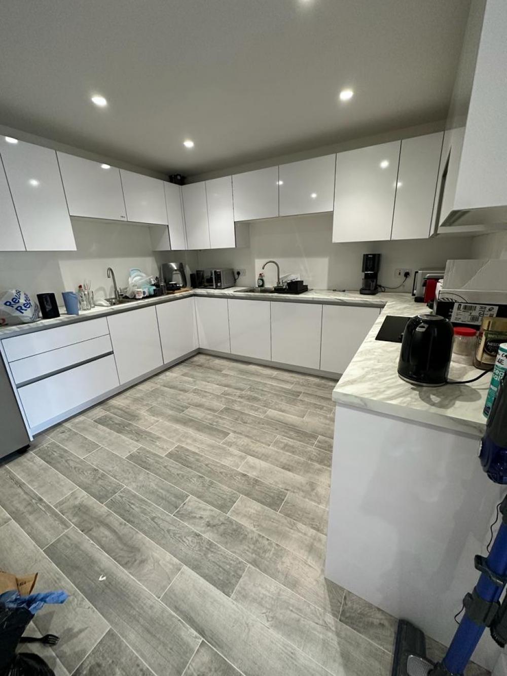 New Brent Street- image 24